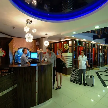Grand Zaman Garden 酒店 阿拉尼亚
